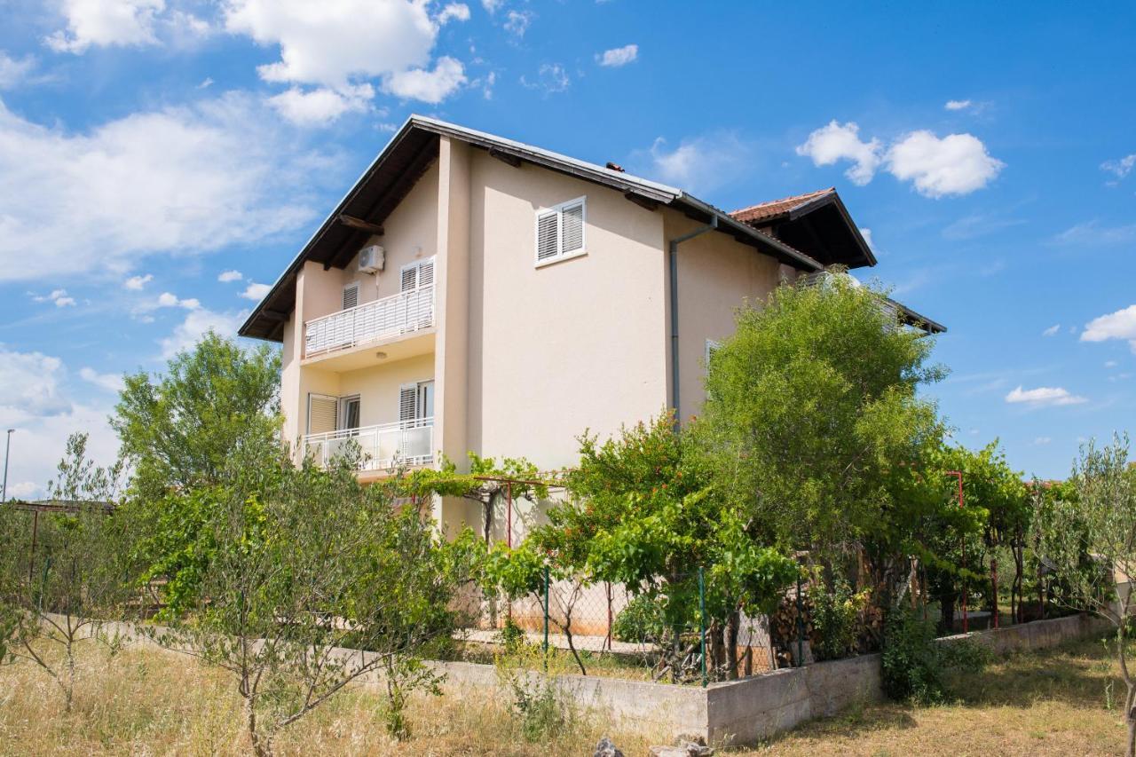 Apartment Dalmatien Raslina エクステリア 写真