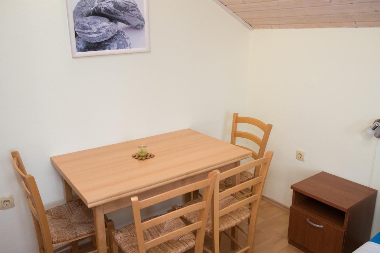Apartment Dalmatien Raslina エクステリア 写真